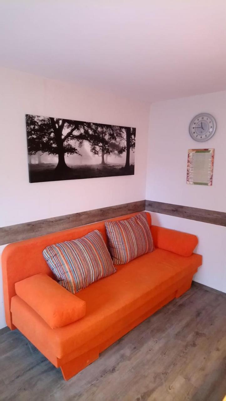 Ferienwohnung Witzig Inh Rita Weitmann Інгельгайм-ам-Райн Екстер'єр фото